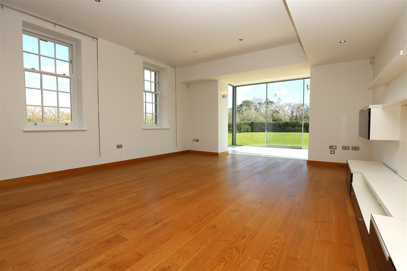 Apartment 6, Wyatt House, Hensol Castle Park, Hensol, Pontyclun, CF72 8GH